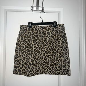 Leopard skirt